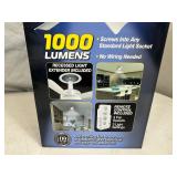 New Socket Fan Light with Remote