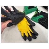 New Dewalt and Scotts Brand Work Gloves / Gardening Gloves