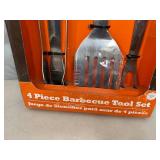 New 4 Piece BBQ Tool Set
