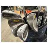 Wilson Golf Bag With Assorted Golf Clubs