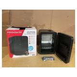 Frigidaire, Retro 10L, 15-Can Mini Personal Fridge Cooler