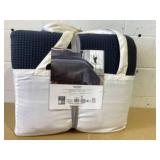 Better Homes and Garden Comforter Set Navy Full/Queen