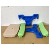 Little Tikes Outdoor Portable Kids Picnic Table with Umbrella, Blue/Green