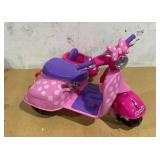 6V Disney Minnie Mouse Happy Helpers Scooter with Sidecar Ride-On Toy by Kid Trax, 1 mph