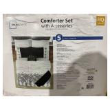 5PCS Full/Queen Mainstays White and Black Embroidered Comforter Set