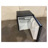 Hisense 1.6 Cu Ft Single Door Mini Fridge