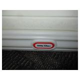 LITTLE TIKES COUNTRY KITCHEN