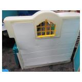 LITTLE TIKES COUNTRY KITCHEN