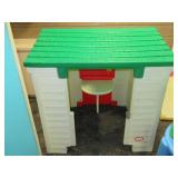 LITTLE TIKES PLAYHOUSE