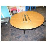 ROUND, HEIGHT ADJUSTABLE LAMINATE TOP TABLE