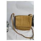 Set of 2 Stylish Women