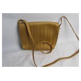 Set of 2 Stylish Women