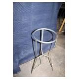 Metal Plant Stand with Circular Design
