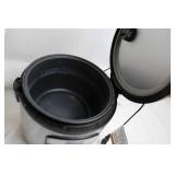 Aroma Rice Cooker with Multi-Function Capability