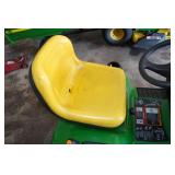 John Deere LX 277 42" Lawn Mower