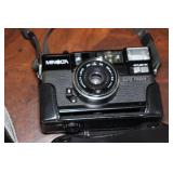 Vintage Cameras - Canon PowerShot A560 & Minolta Hi-Matic AF2