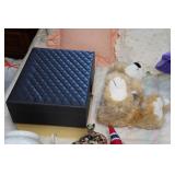 Large Assortment of Home Décor