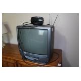 Memorex 19" TV/VHS Player with Alarm Clock