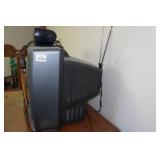 Memorex 19" TV/VHS Player with Alarm Clock