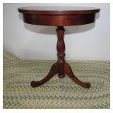 Round occasional table...