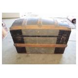 Round top steamer trunk, no drawer...