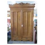 Wardrobe/cabinet with shelves, appr...