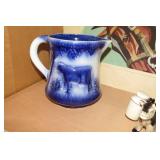 Cow salt and pepper shakers, cow po...