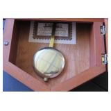 Regulator Turncraft Clock Co. wall ...