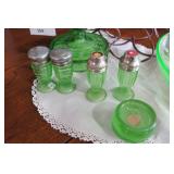 Aladdin electrified lamp, green dep...