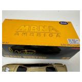 Ward Burton #22 MBNA Gold 1997 Pontiac