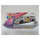 Jeff Gordon #24 Dupont. NASCAR 2000 2000 Chevy Dually
