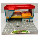 1968 Hot Wheels Talking Service Center (Vioce Box Bad) & 1967 Matchbox N0.8 Collector