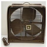 Vintage KENMORE Automatic Thermostat 23.5 " Universal Electric Co. Metal Box Fan (WORKS)