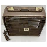 Vintage KENMORE Automatic Thermostat 23.5 " Universal Electric Co. Metal Box Fan (WORKS)