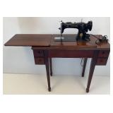 1948 SINGER Sewing Machine In Cabinet Made In The Elizabethport, New Jersey USA Factory (With Extras)