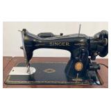 1948 SINGER Sewing Machine In Cabinet Made In The Elizabethport, New Jersey USA Factory (With Extras)