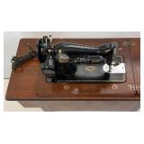 1948 SINGER Sewing Machine In Cabinet Made In The Elizabethport, New Jersey USA Factory (With Extras)