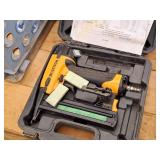 Bostitch 18-GA Air 7/32" Crown Nailer SX1838 with Case