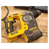 DeWalt® 1" Hammer Drill DCH273 (for parts or repair)