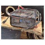 Diehard® Manual 12V 10/2 Amp Battery Charger 200.31221