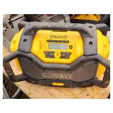 DeWalt® 20V Max Lithium Ion Radio/Charger DCR025