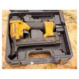 Bostitch Air 1/2"-1-3/8" Staple Nailer S32 SX with Case