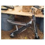 Vega Viro Scooter | Adjustable - Standing/Sitting