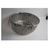 Heavy-Duty Metal Wire Basket 15-inch Diameter