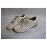Used Nike Athletic Cleats in Beige with White Stripes, Size 8.5
