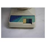 Vintage 9" Oscillating Desk Fan with Blue Blades