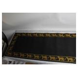 Decorative Black Yoga Mat with Gold Leopard Border