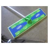 (BR2) Swiffer Mop, Yard Rake and Mo...