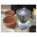 (EW6) Assorted Decor...