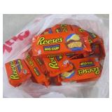(B-1) 18 King Size Reeses Potato Ch...